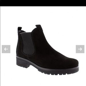 mens navy skechers trainers